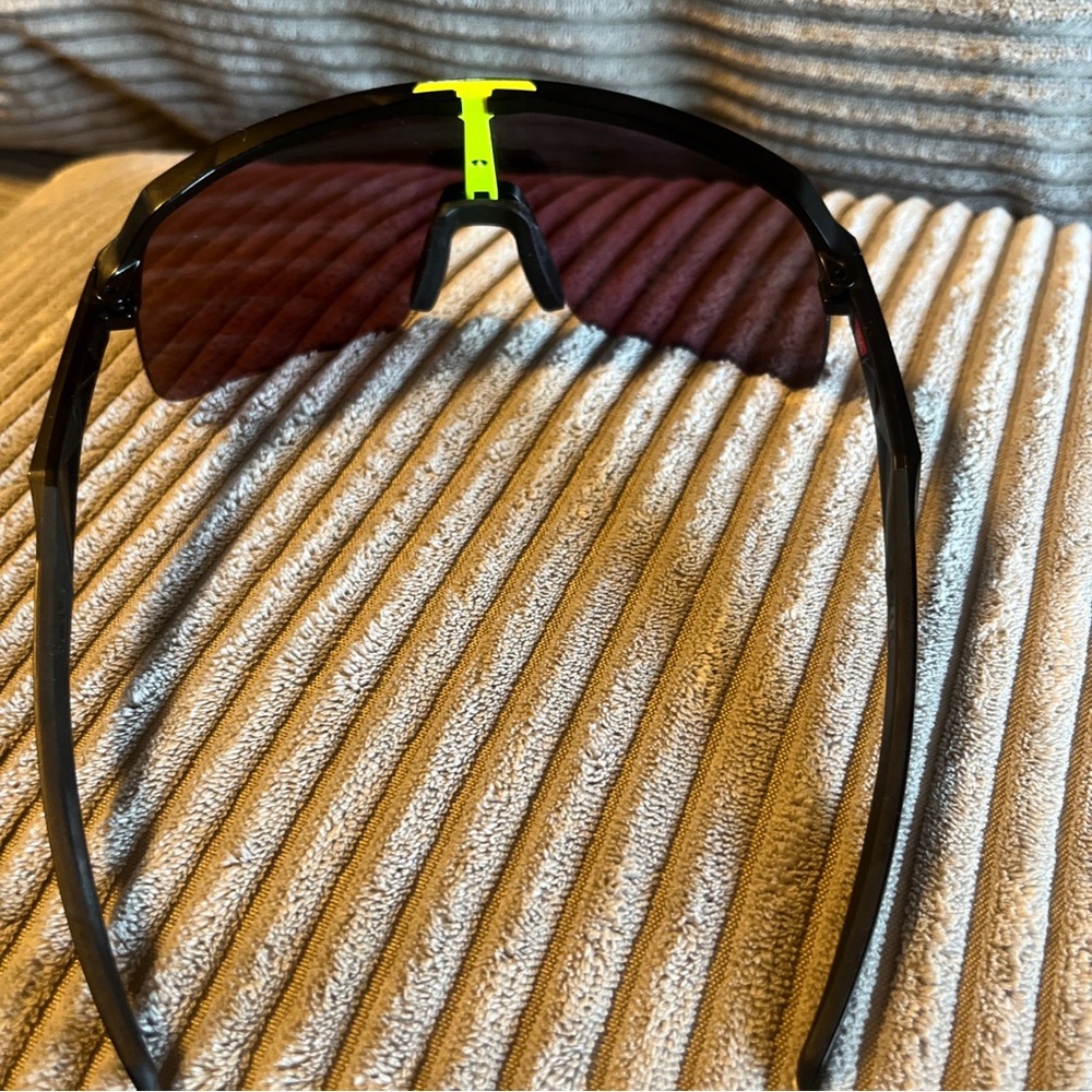 Oakley Sutro Lite Court Sunglasses Matte Black Prizm Road Jade OO9463-7939 wcase - Picture 5 of 12